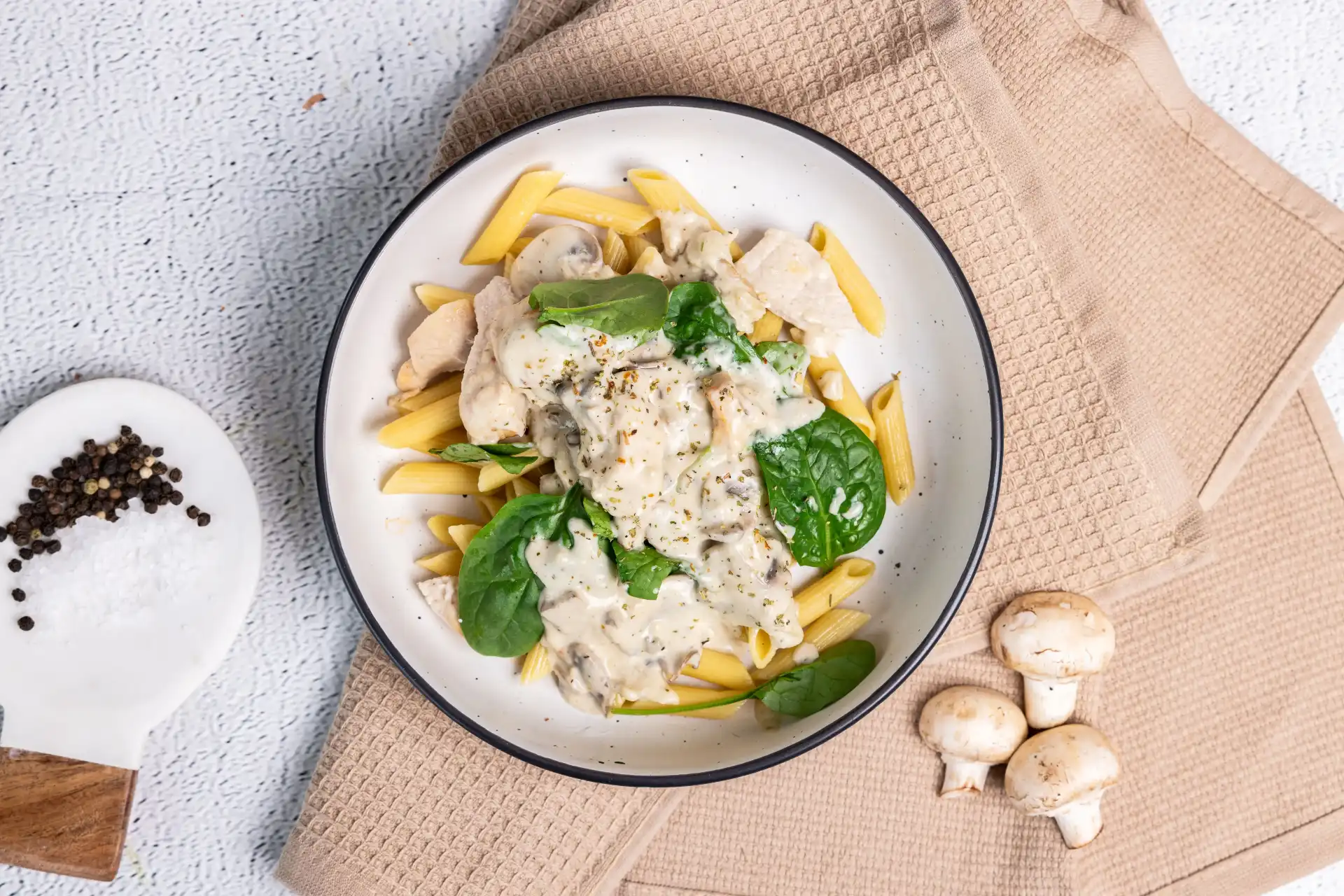 Creamy mushroom chicken pasta image